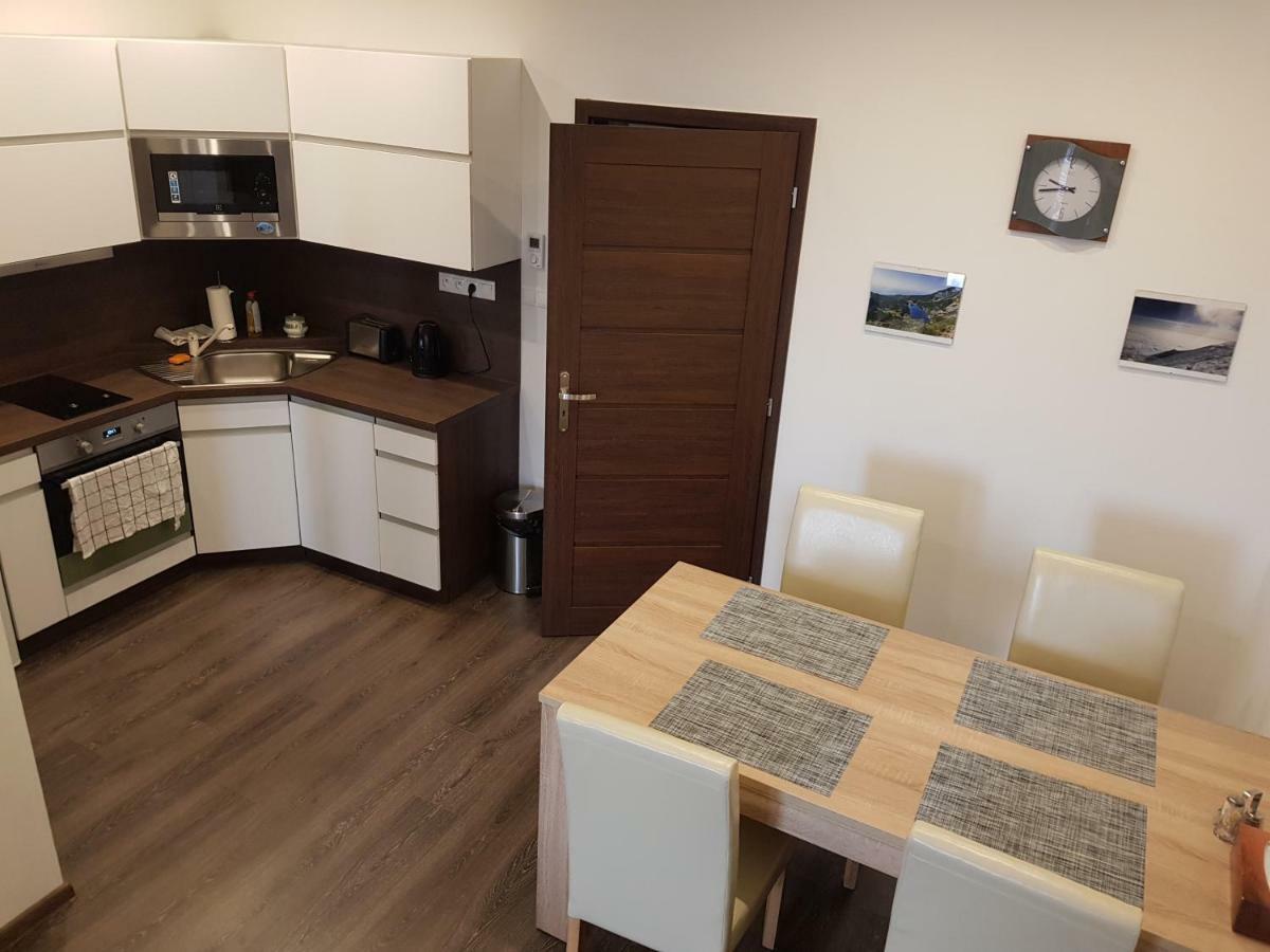 Apartman Pod Stitom Tatranska Lomnica Bagian luar foto
